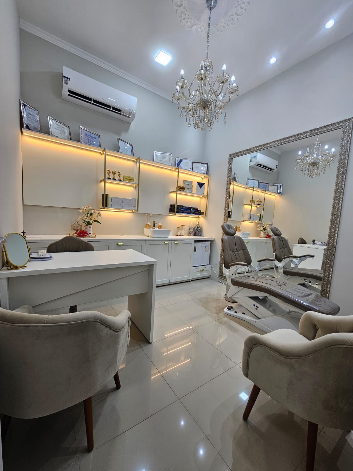 WhatsApp Image 2025-11-13 at 17.31.05 (1)